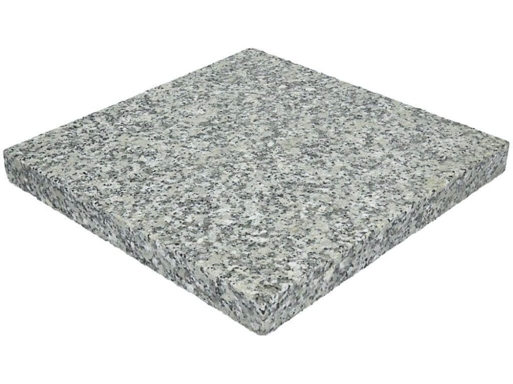 Płytka granitowa 20x10x2 płomieniowana jasnoszara STRZEGOM - próbka